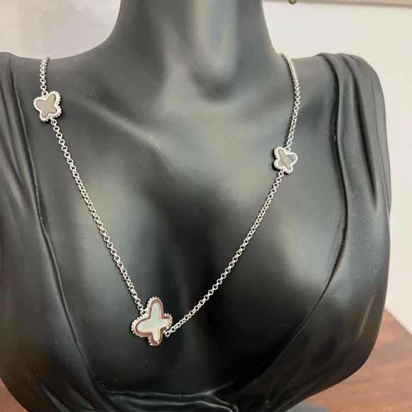 Sterling silver mother of pearl clover necklace, earrings, and bracelet - Picture 5 of 11